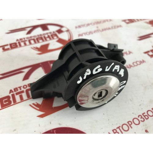Вставка замка багажника Jaguar XF 2008-2015 C2P8900